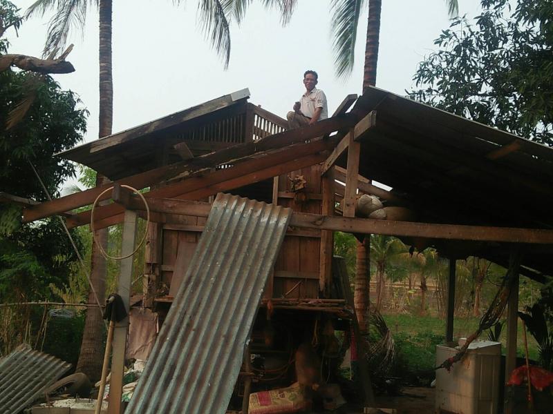 การสำรวจเพื่อให้การช่วยเหลือประชาชนภายในเขตเทศบาลตำบลสร้างก่อ ผู้ประสบเหตุวาตภัยเมื่อวันที่ 2 มีนาคม  2563