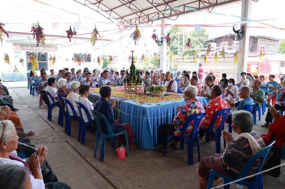โครงการจัดงานวันสงกรานต์ กิจกรรมนันทนาการ และกิจกรรมรดน้ำดำหัวผู้สูงอายุ ประจำปีงบประมาณ พ.ศ 2569 ณ ศูนย์แสดงสินค้าและจำหน่ายผลิตภัณฑ์พื้นเมือง