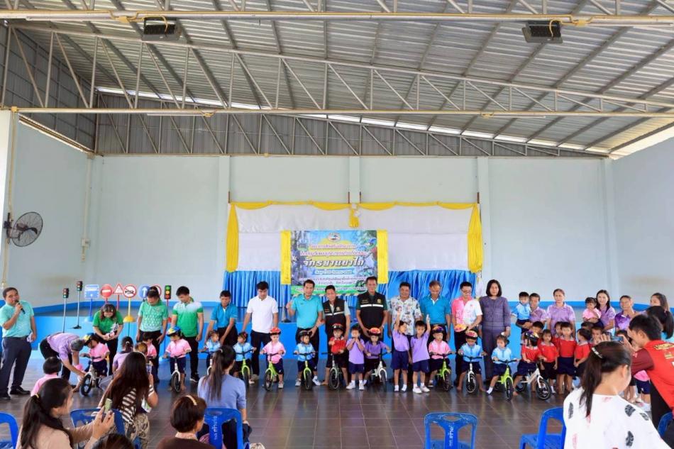 โครงการส่งเสริมพัฒนาการเด็กประถมวัยแบบบูรณาการด้วยกิจกรรม  จักรยานขาไถ ณ อาคารอเนกประสงค์ศูนย์พัฒนาเด็กเล็กเทศบาลตำบลสร้างก่อ  สนับสนุนโดยกองทุนหลักประกันสุขภาพเทศบาลตำบลสร้างก่อ 